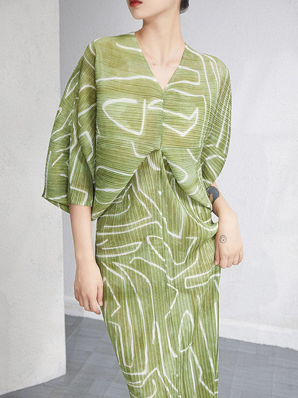 Urban Loose Batwing Sleeves Printed Pleated V-neck Midi Dresses