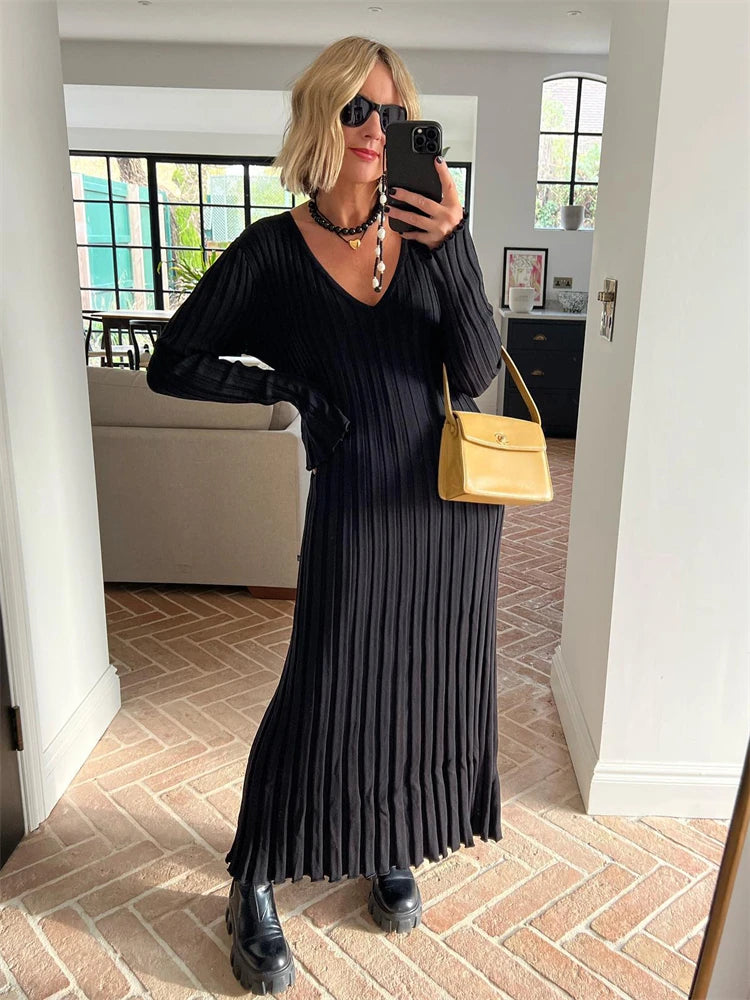 Autumn New V-neck Knit Maxi Dress Ribbed Long Sleeve High Waist Pleated Dresses Knitwear