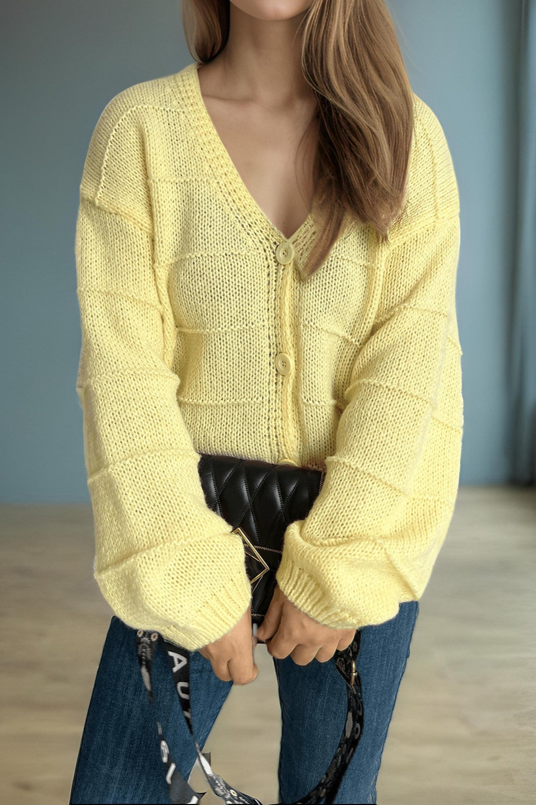 Relaxed V-neck Cardigan