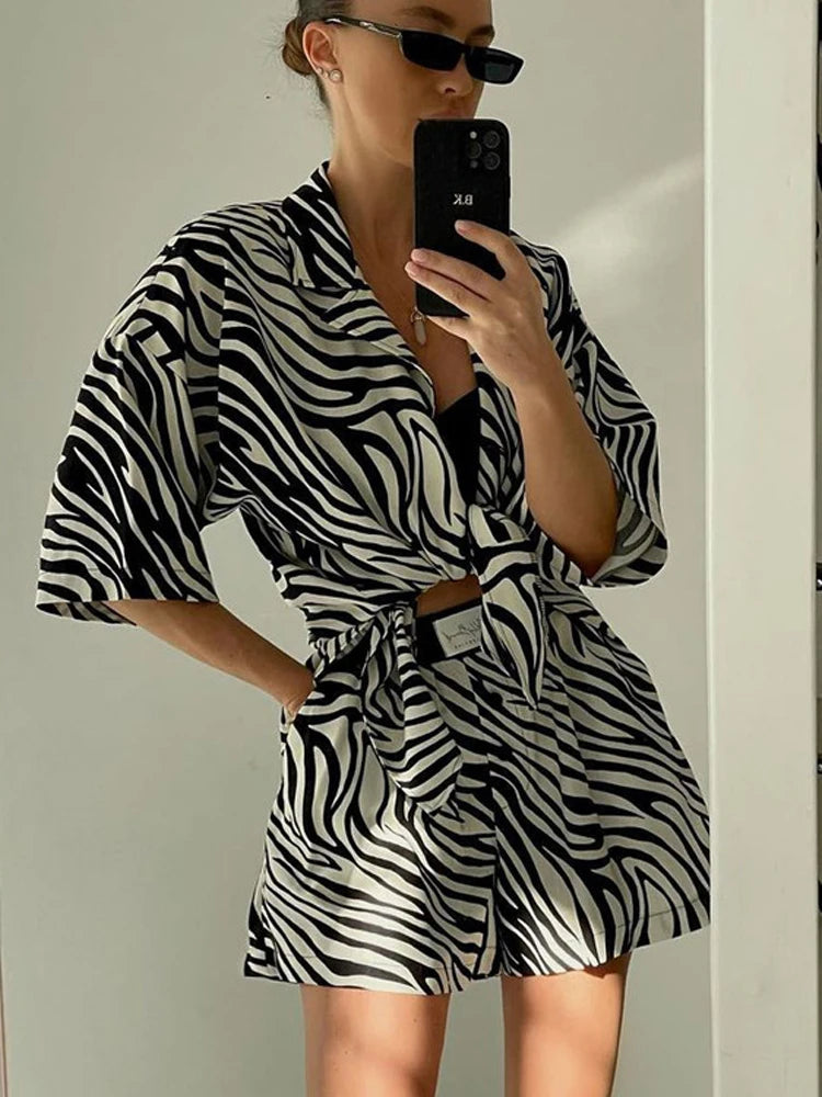 Two Piece Sets Outfits Zebra Printed Loose Shirt Tops and High Waist Shorts Set Summer New