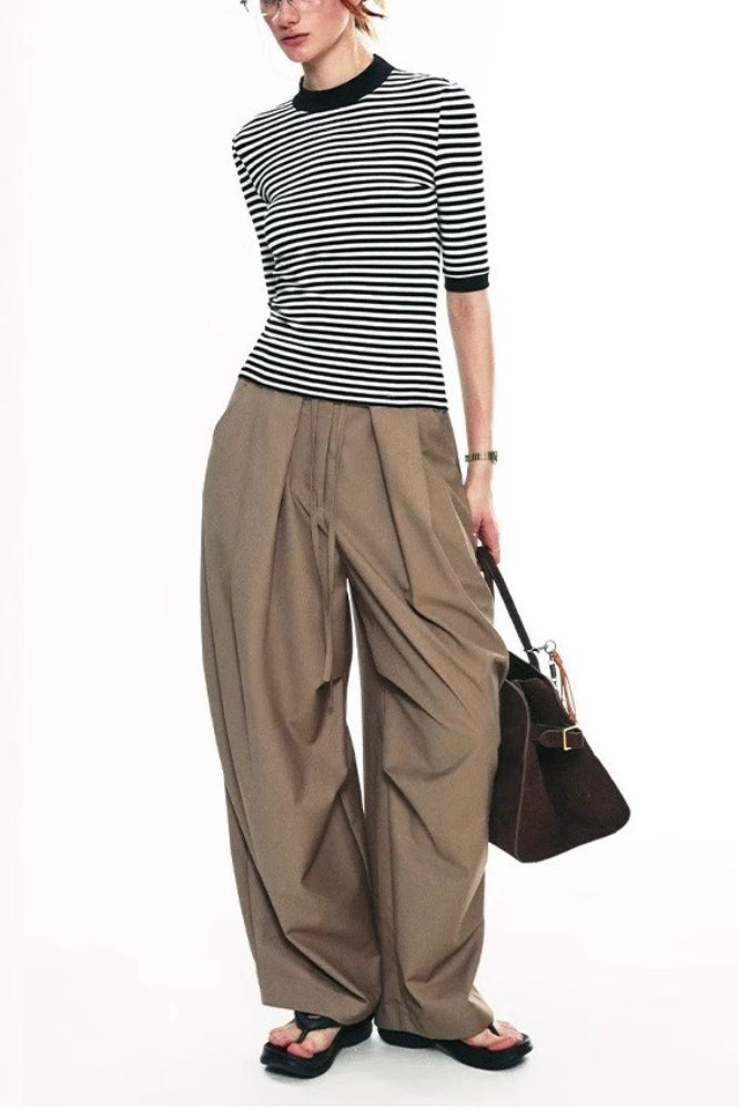 Wide-leg Flowing Pants