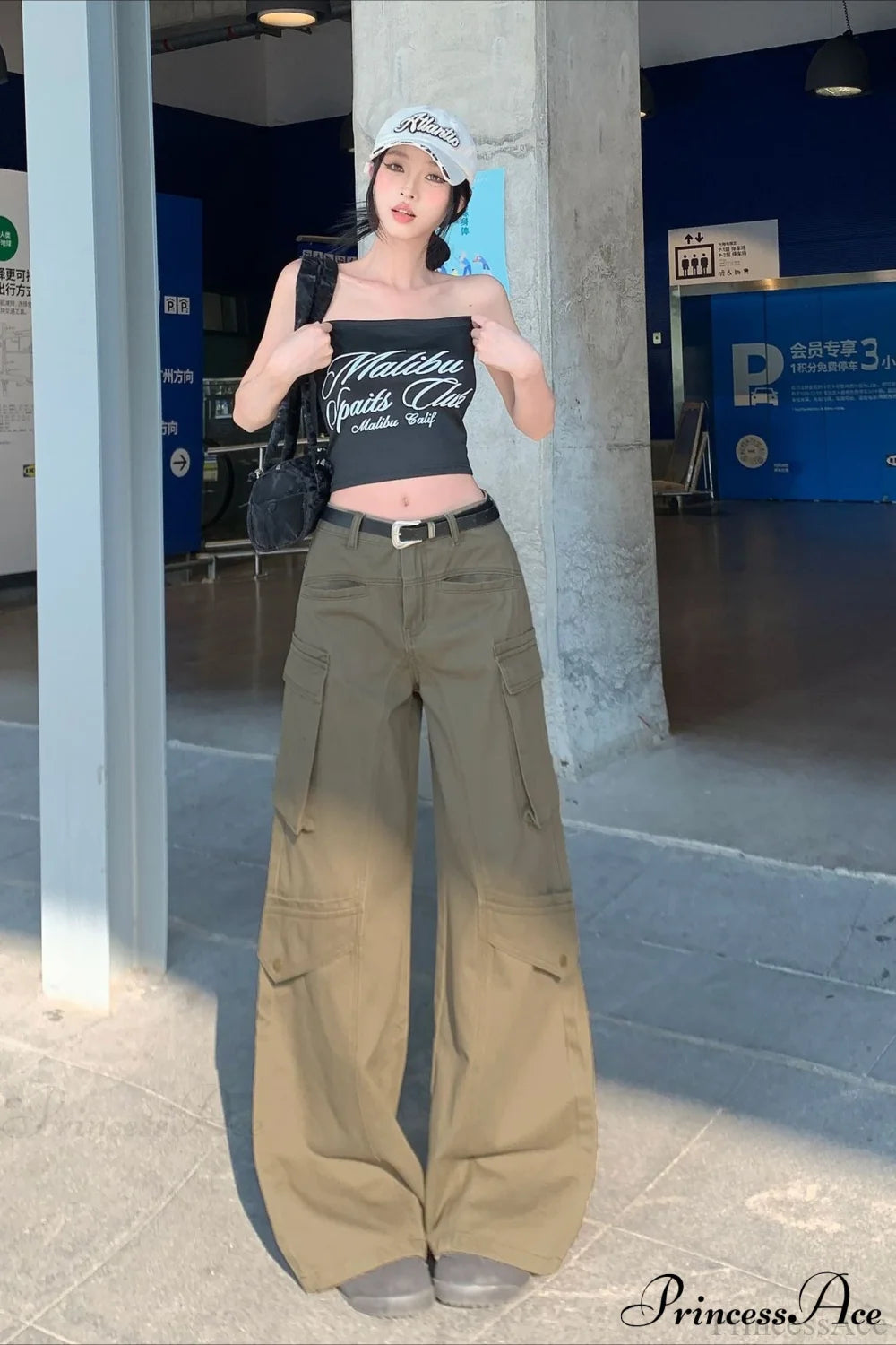 High-waisted Wide-leg Fitted Cargo Pants