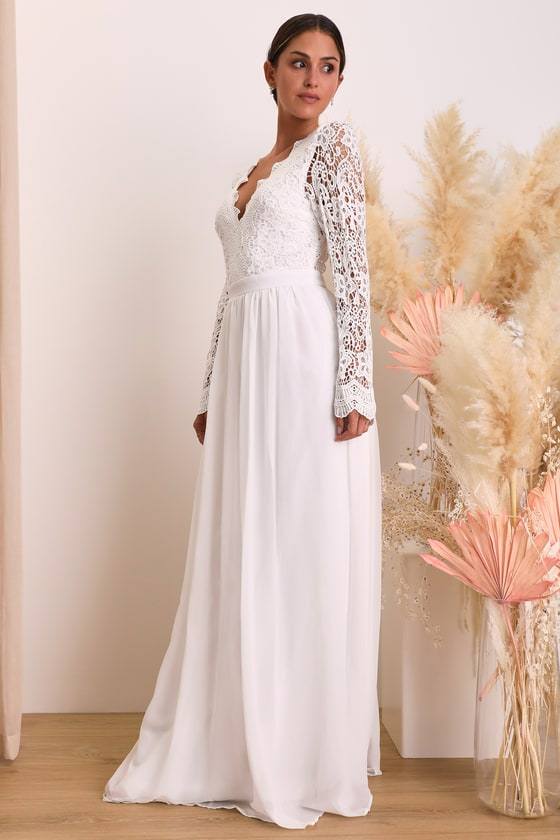 Lace Backless V-neck Maxi Dress