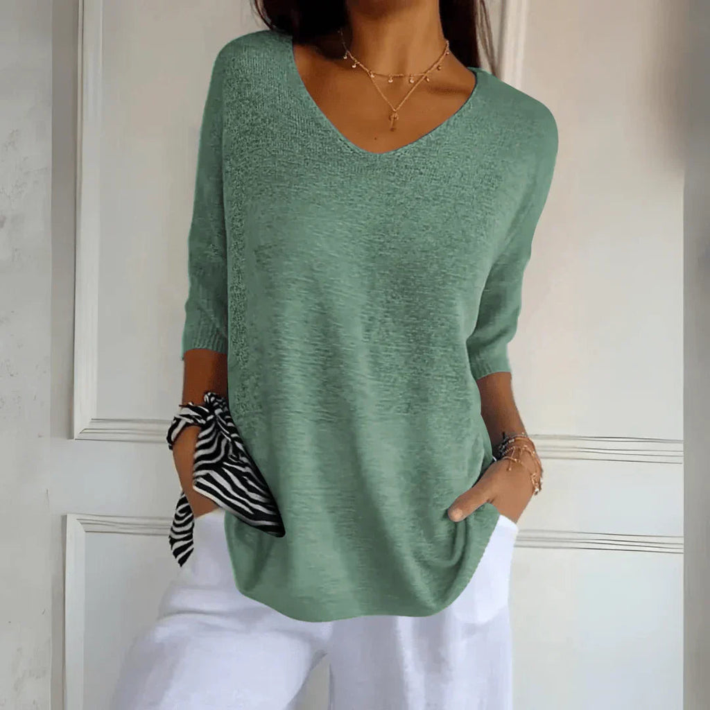 Maddie - Relaxed V-neck Sweater