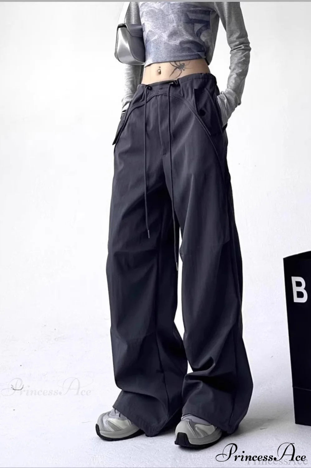 Parachute Wide-leg Cargo Pants