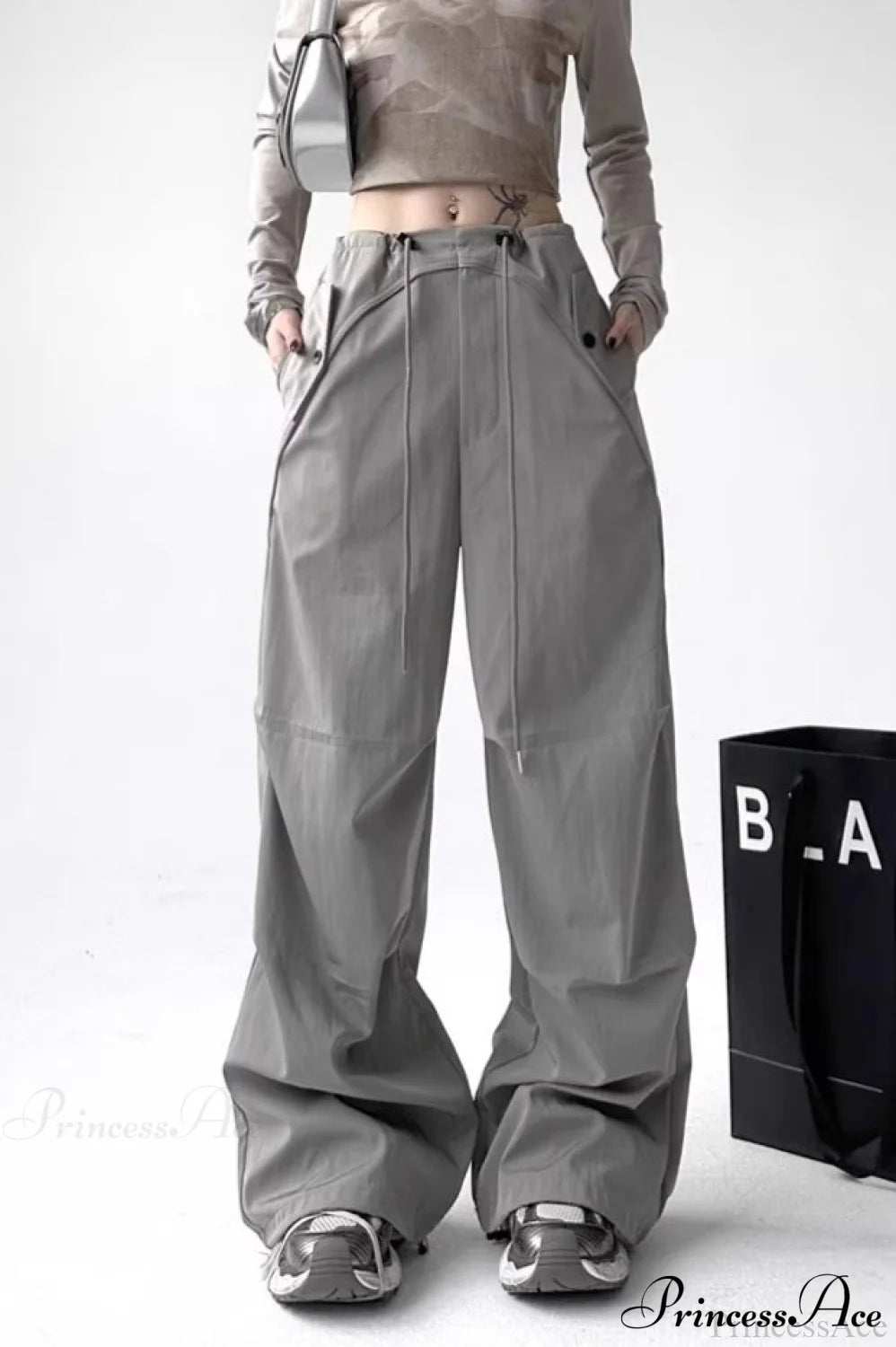 Parachute Wide-leg Cargo Pants